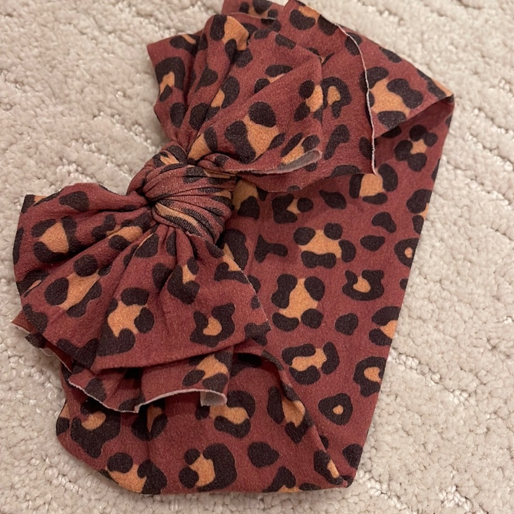 Baby bling cheetah print baby headband - Picture 7 of 8